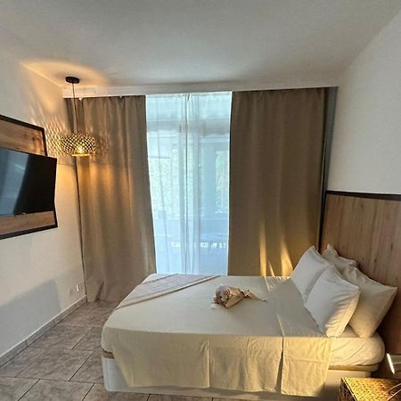 Hand Made Suite Arona  Buitenkant foto