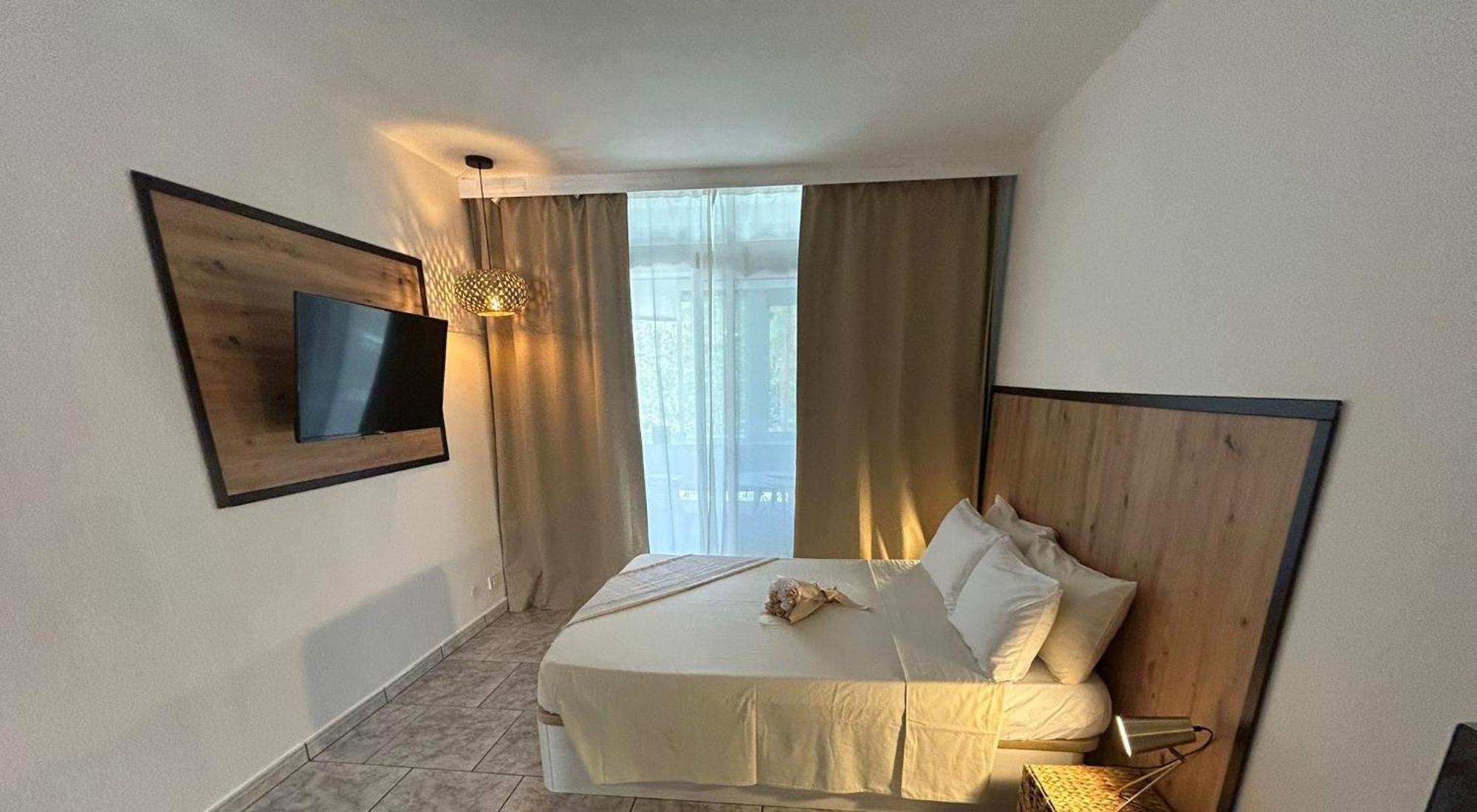 Hand Made Suite Arona  Buitenkant foto